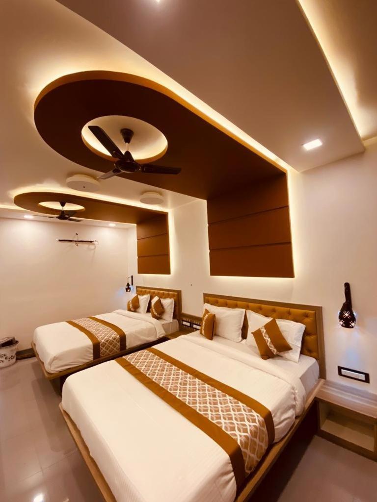 Hollywood Palace Resort Panchgani Exterior photo