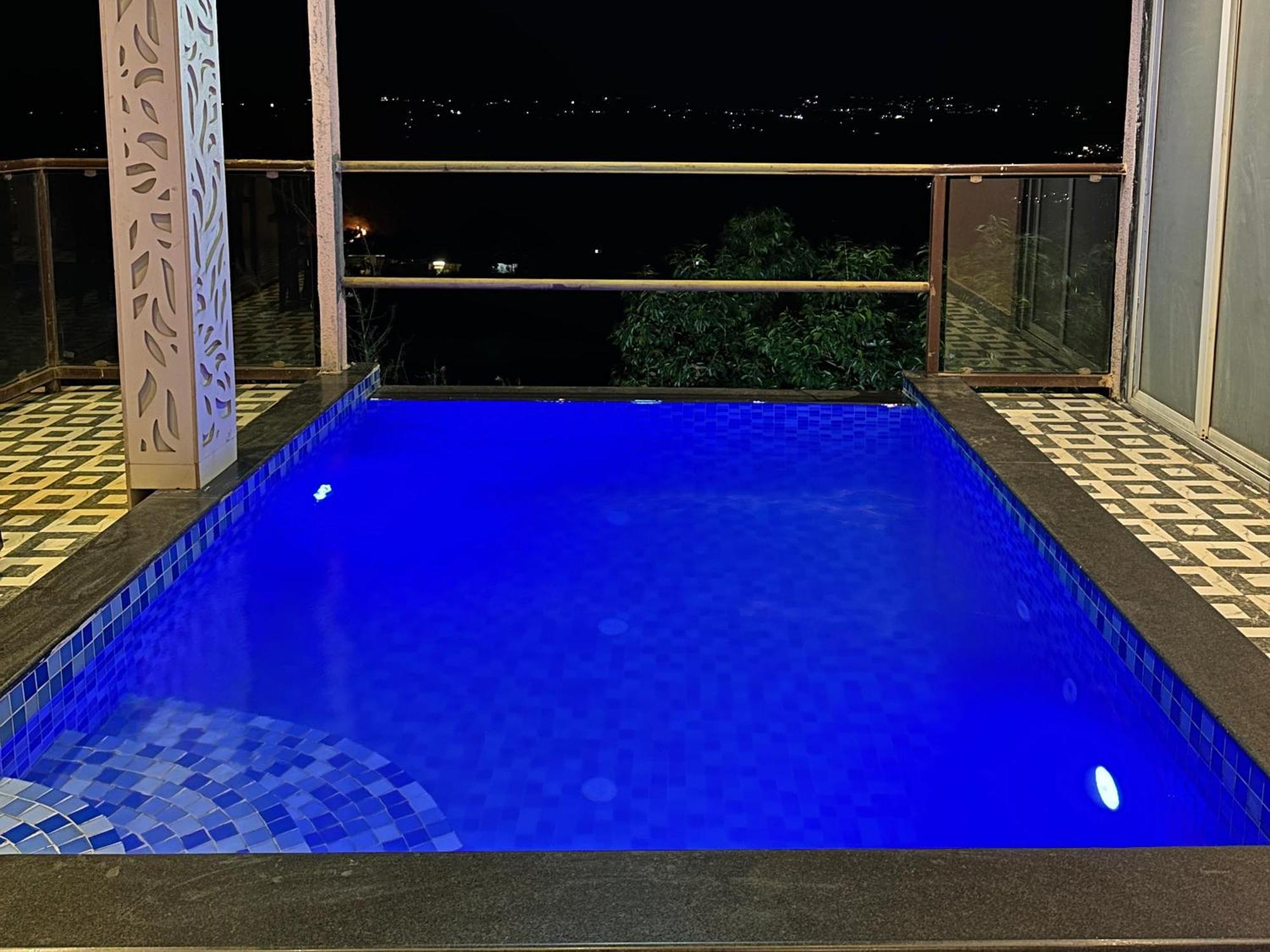 Hollywood Palace Resort Panchgani Exterior photo