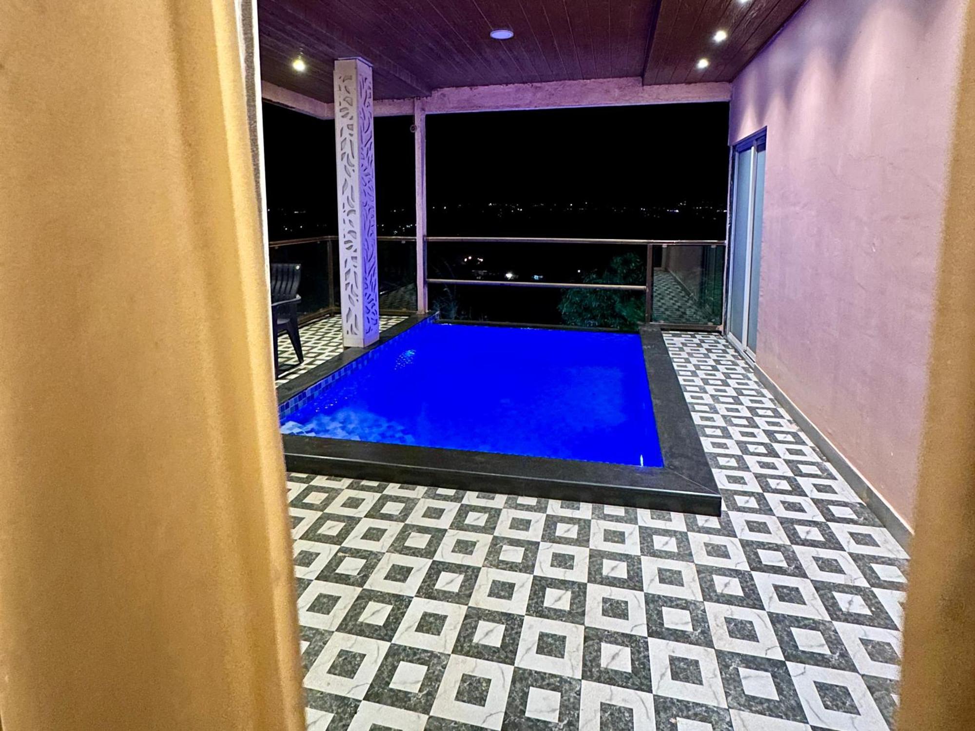 Hollywood Palace Resort Panchgani Exterior photo