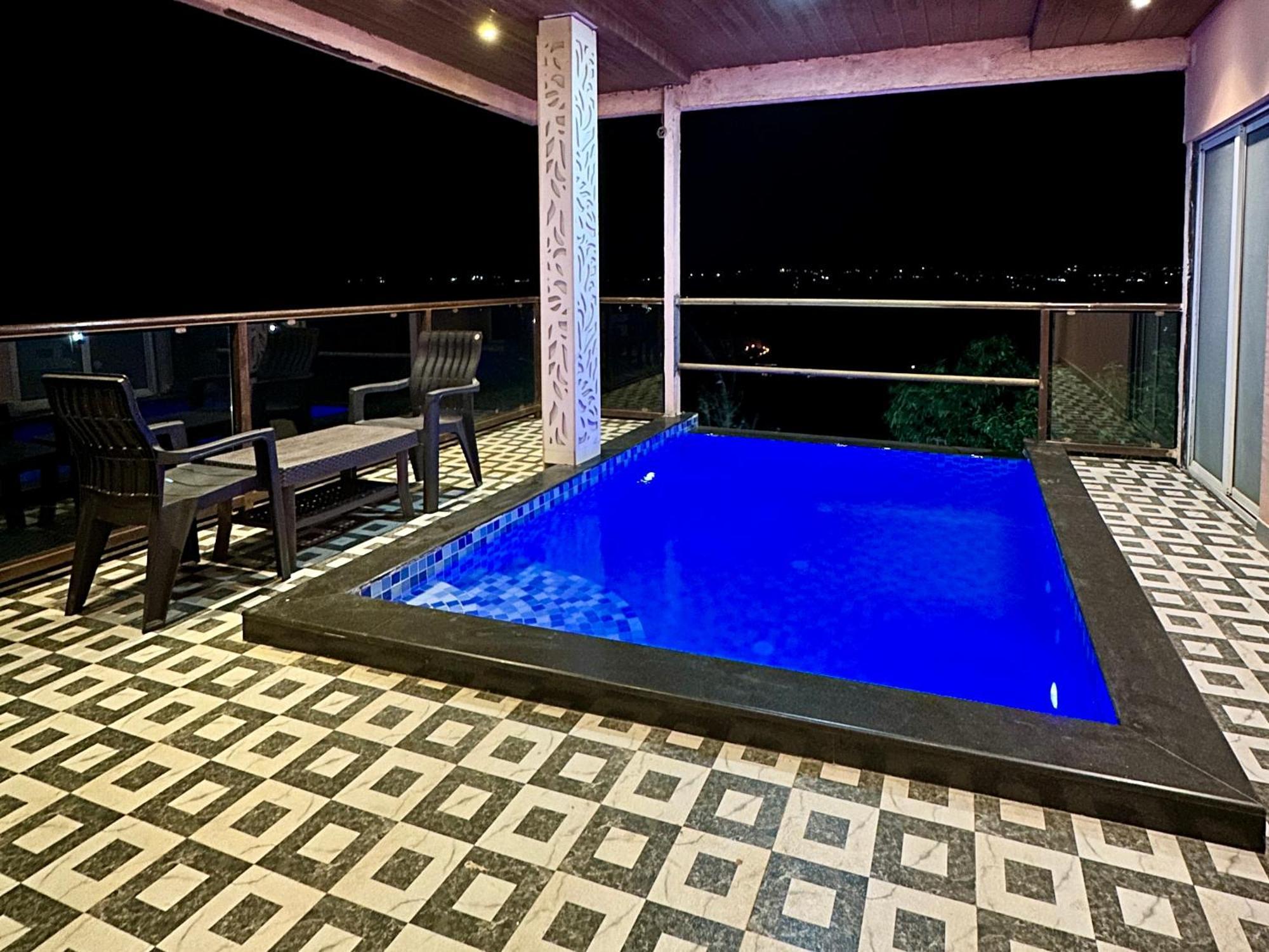 Hollywood Palace Resort Panchgani Exterior photo